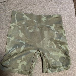 Gymshark camo shorts size L
